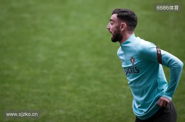 156次，安德森是本赛季英超进攻三区成功传球最多的球员