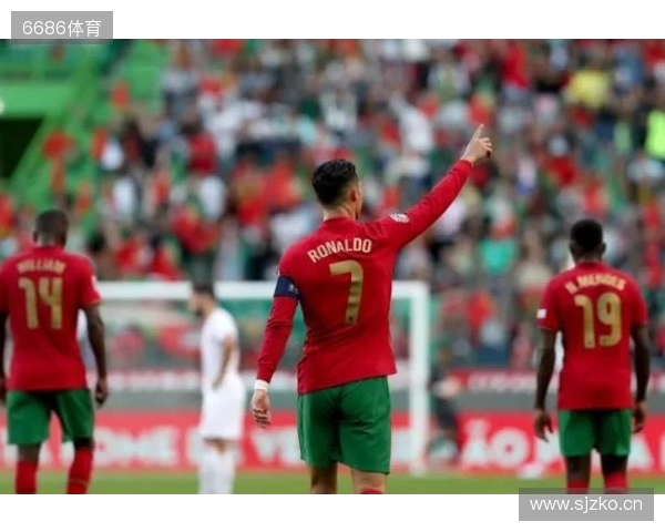 德天体独家：曼联 切尔西有意萨堡18岁前锋，药厂有回购条款