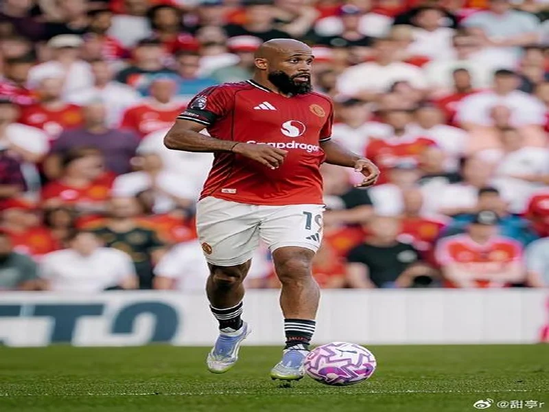 姆伯莫最近28个英超进球里，有13个是在比赛中首开纪录